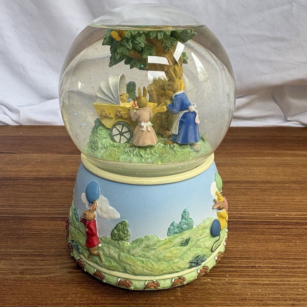Bunnykins‎ Musical Snow Globe Bunny Family Baby Carriage Rock-A-Bye Baby Globe